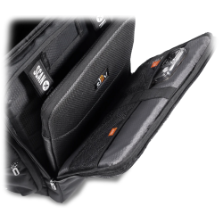 GRUV GEAR - STADIUM BAG KARBON EDITION - Multi-Use Tech Cargo Bagpack (noir)