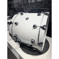 Rebel Custom Shop - 22" 10" 12" 16"- Erable - White Snake Finish